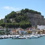 فيلة Casa Anemone